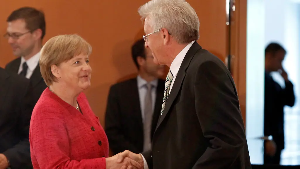 2011-06-09T134416Z-01-TPE19-RTRMDNP-3-GERMANY-JPG1787138232617569630