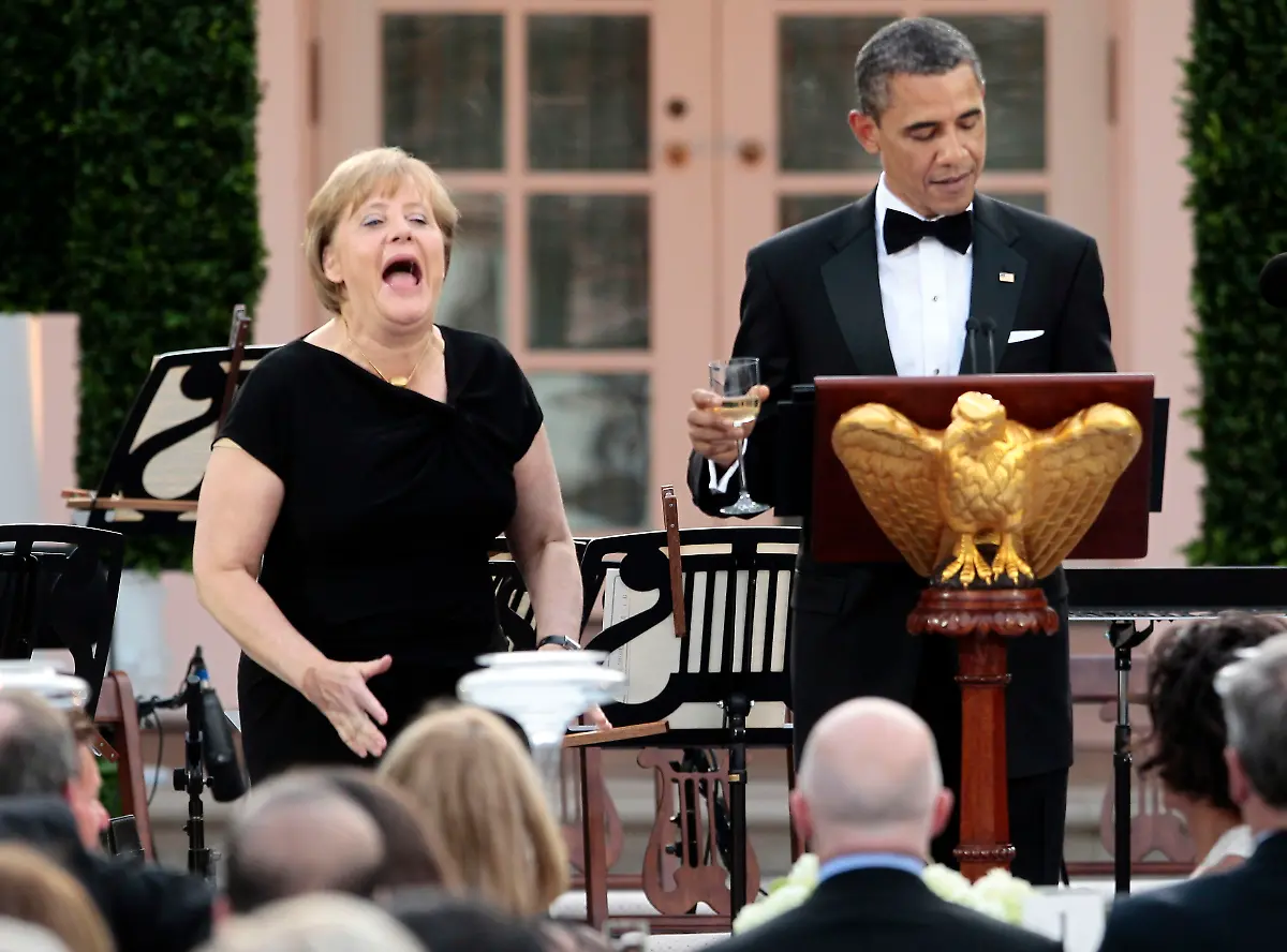 1307491885-jpg5041648321502472943