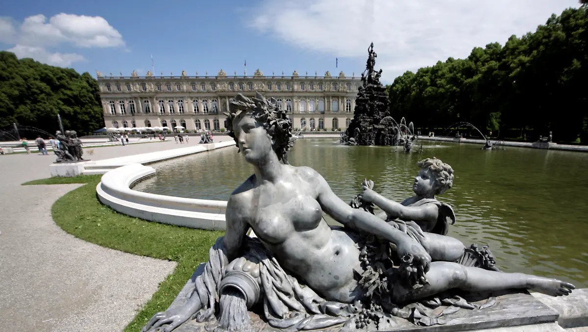 2yat0143-jpg6218484130364042973