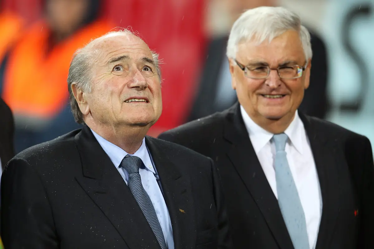 2y7m0003-jpg5930759450303094948