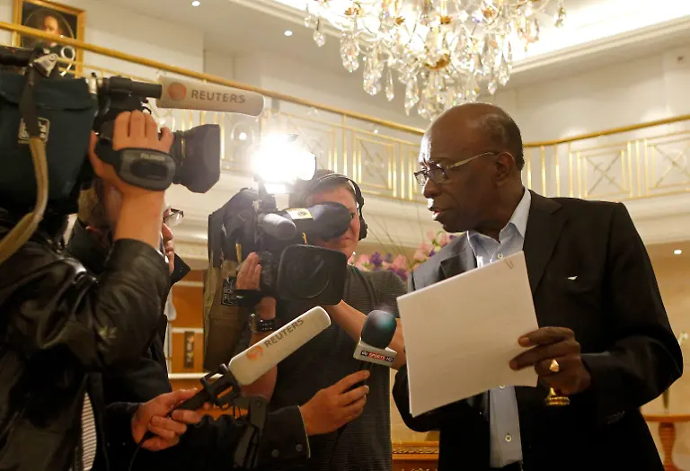 2011-05-29T233927Z-01-AW400-RTRMDNP-3-SOCCER-FIFA-JPG7955986535562741522