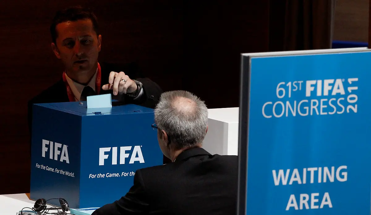 2011-06-01T145704Z-01-ZUR428-RTRMDNP-3-SOCCER-FIFA-JPG657129286520985507