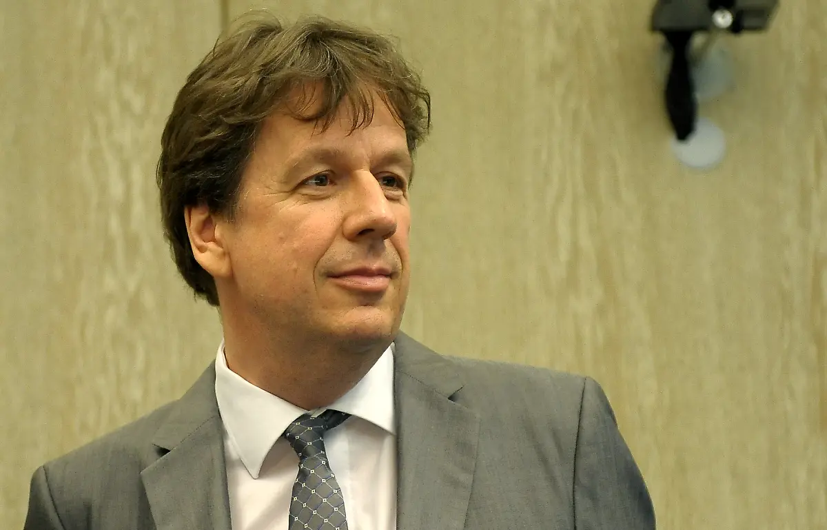 DDI0091-20110531-jpg2400206410973965016