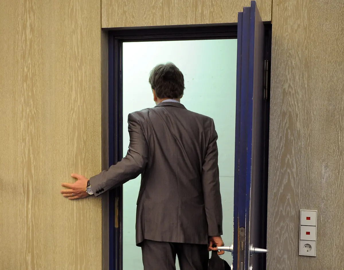 2y4a5534-jpg5187110325826796332