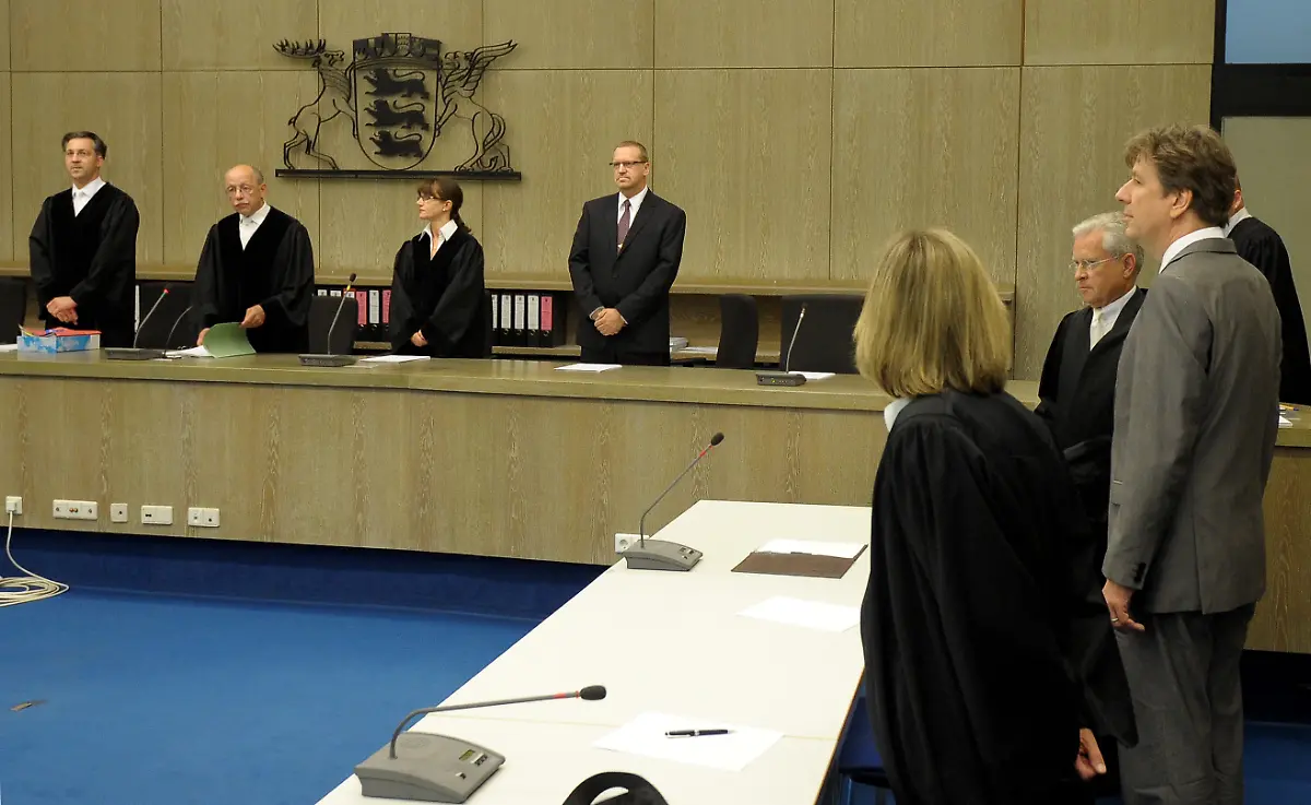 1306828745-jpg1699714482768640954