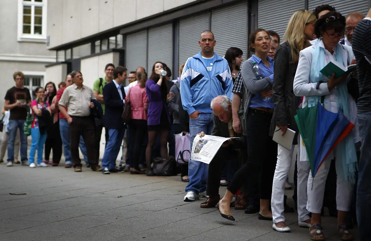 2011-05-31T074128Z-01-KAI11-RTRMDNP-3-GERMANY-TRIAL-WEATHERMAN-JPG3871994275398082628