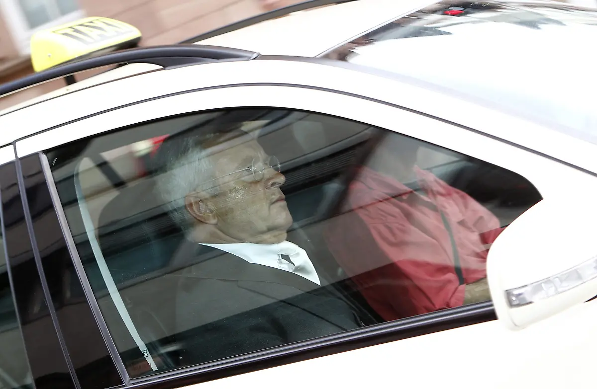 2011-05-31T073753Z-01-KAI09-RTRMDNP-3-GERMANY-TRIAL-WEATHERMAN-JPG6370279175058714518