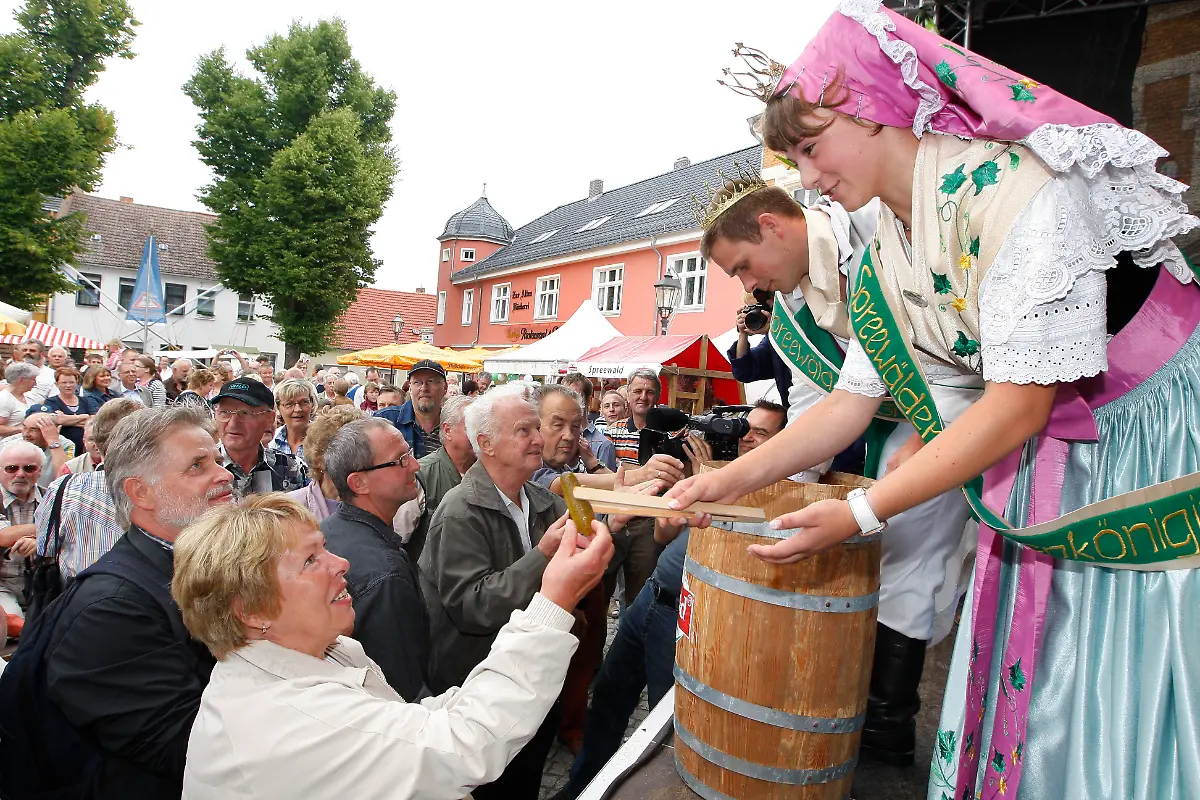 spreewald-gurkenkoenigin