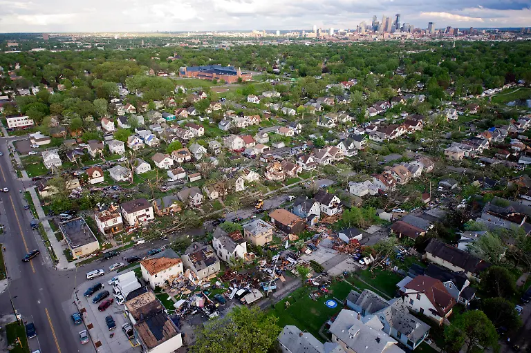 1306116402-jpg7837370647283878844