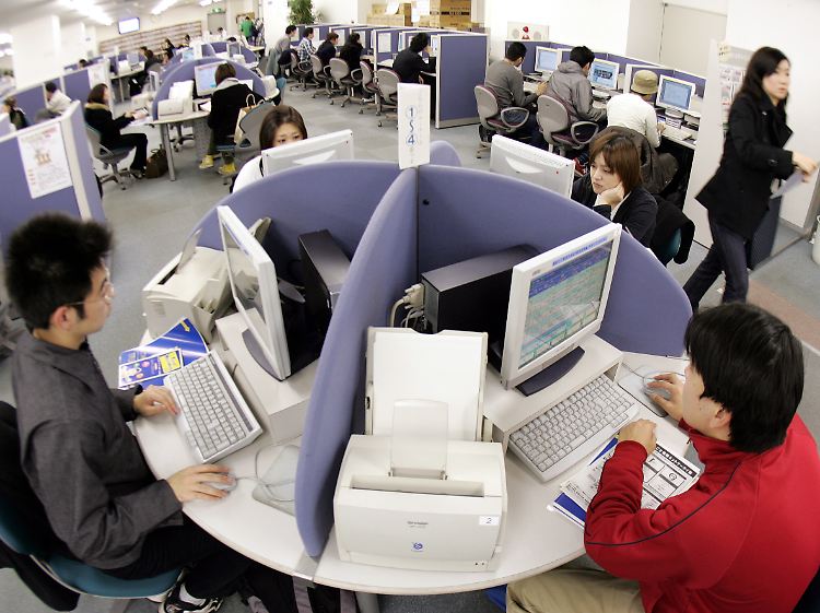 Arbeitssuchende in Tokio.