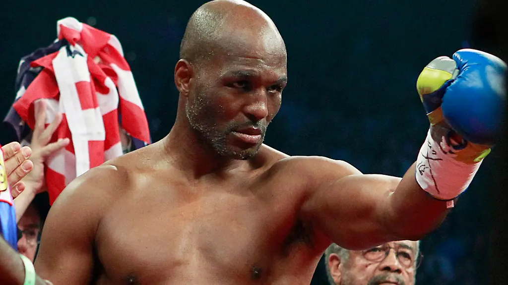 2011-05-22T062507Z-01-CMU12-RTRMDNP-3-BOXING-JPG5863191749429809588