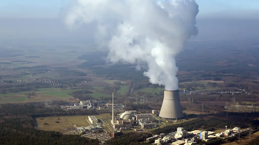 2y085343-jpg5923477379019297738