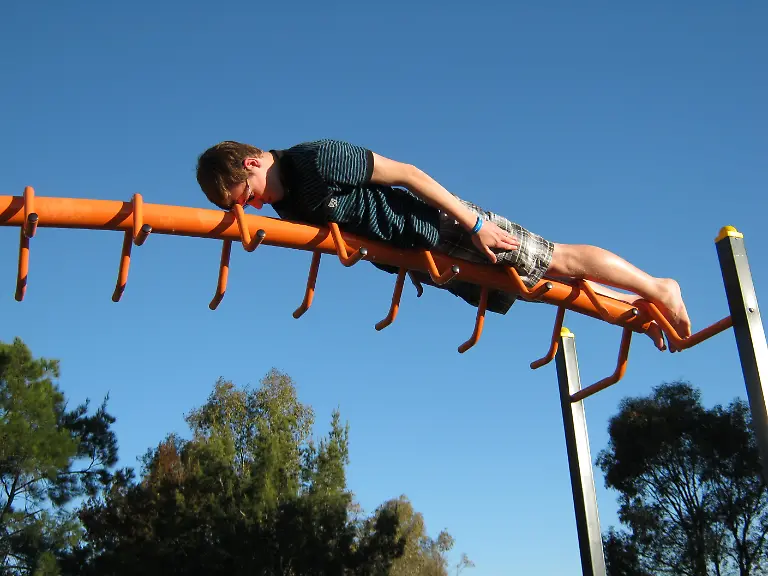 2xxu1942-jpg8645816193257855323