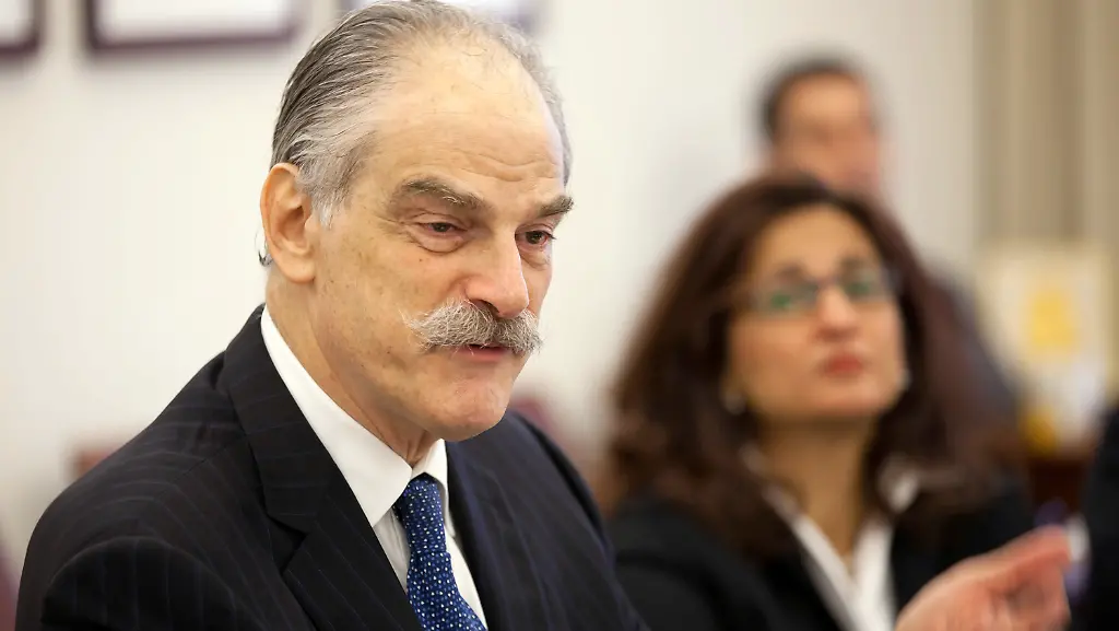 1305752704-jpg3899226339583950915