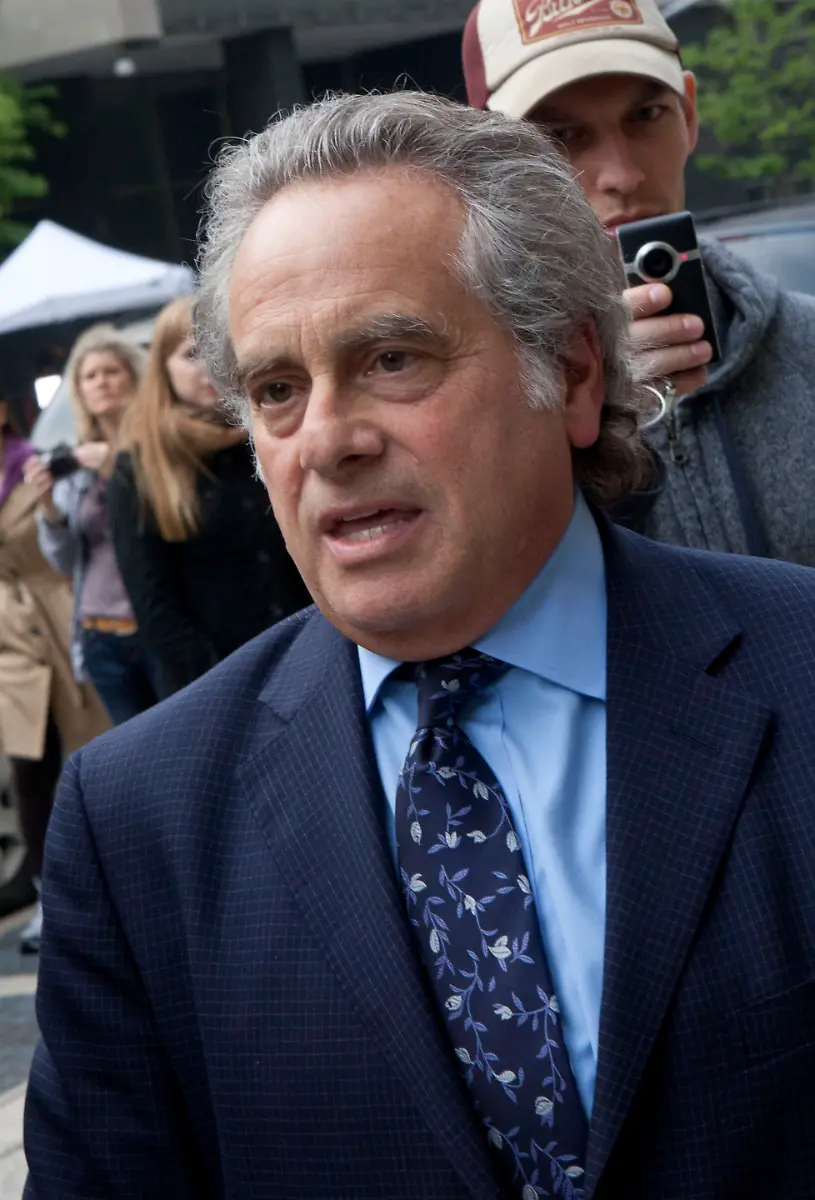 1305498395-jpg805863069437760545