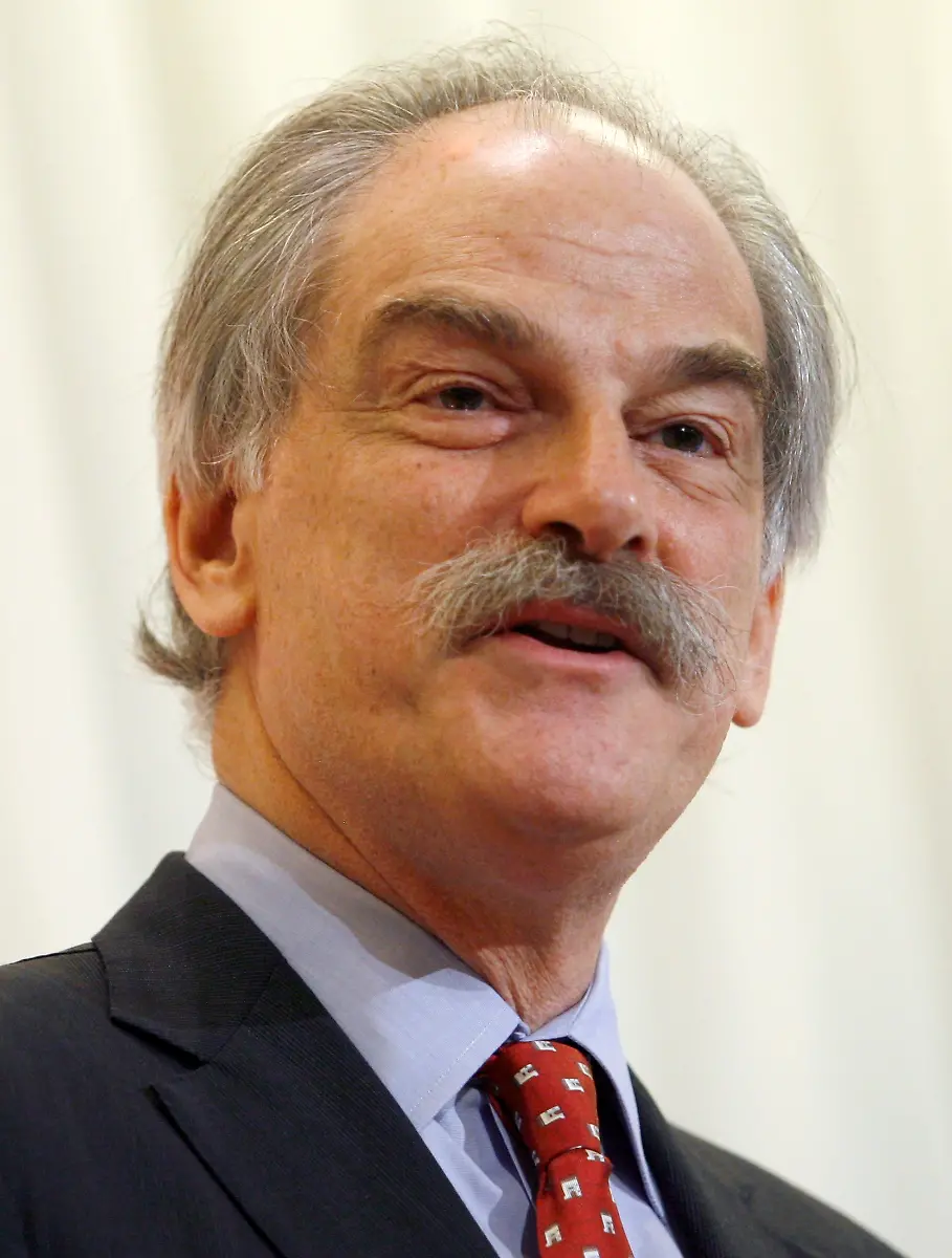 2011-05-15T163824Z-01-SIN72-RTRMDNP-3-STRAUSSKAHN-IMF-JPG1162192482027738438