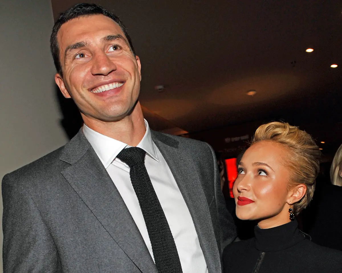 2xud0339-jpg698936827118442113