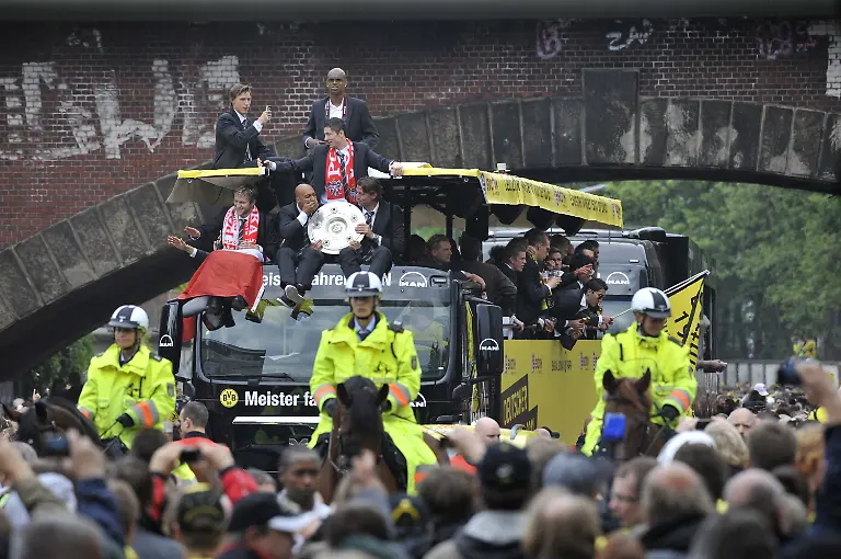 2xwd5016-jpg1680266982153011520