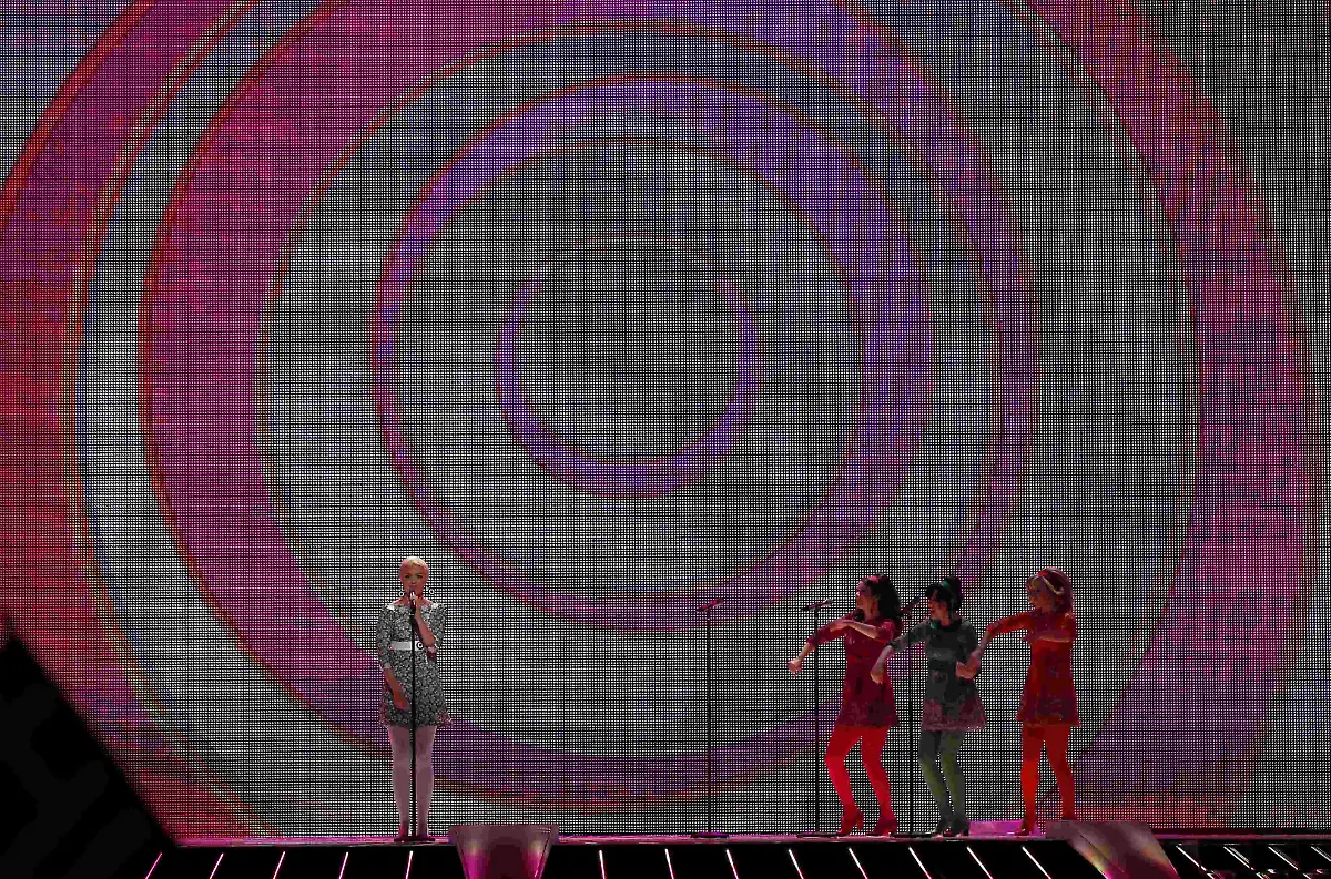 1305407289-jpg3552967953652421106