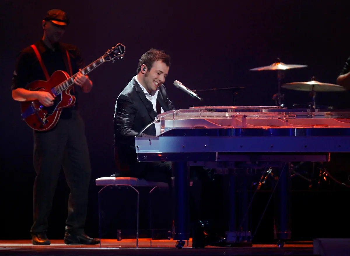 2011-05-14T200545Z-01-MDJ124-RTRMDNP-3-EUROVISION-JPG1469307751013079942