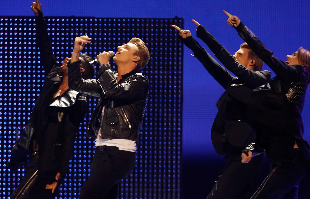 DAB4137-20110514-jpg5117177673315591947