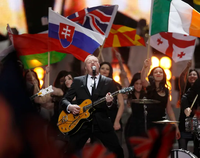 2011-05-14T192049Z-01-STN107-RTRMDNP-3-EUROVISION-JPG3318212519064007919