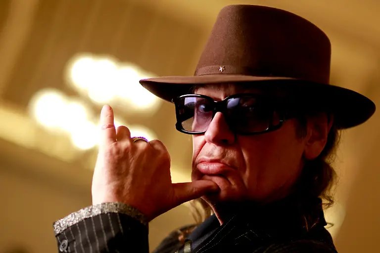 1305287315-jpg1881042221119278877