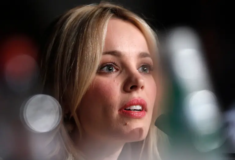 2011-05-11T123517Z-01-CAN304-RTRMDNP-3-FILM-CANNES-JPG9040100597522976161