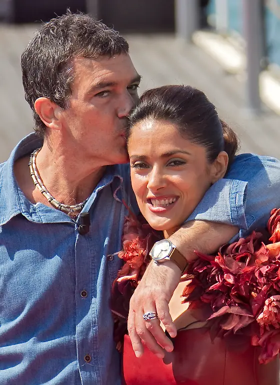 2xtv5525-jpg719885433703224051