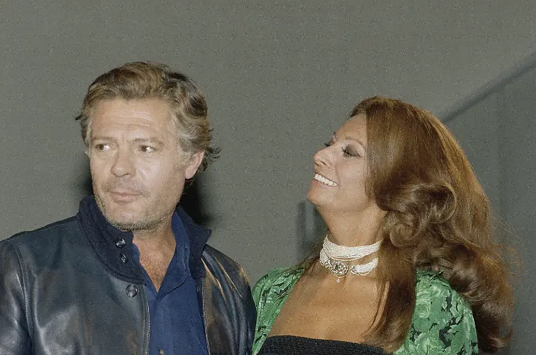 Marcello-Mastroianni-Loren