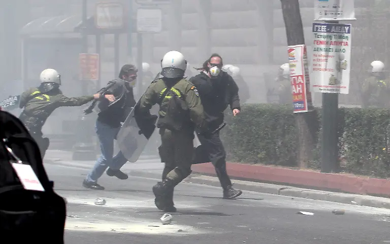 2xtq5228-jpg1967452981355037819