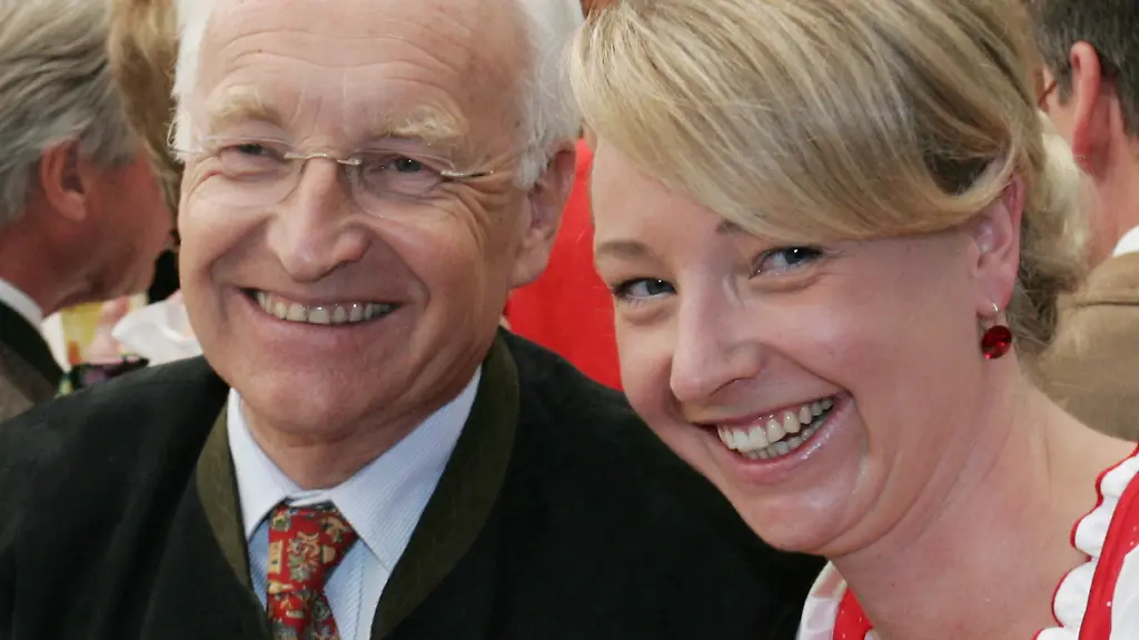 DDI0085-20110511-jpg1948043518992014691