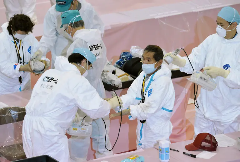 1305025540-jpg3145998893196297509