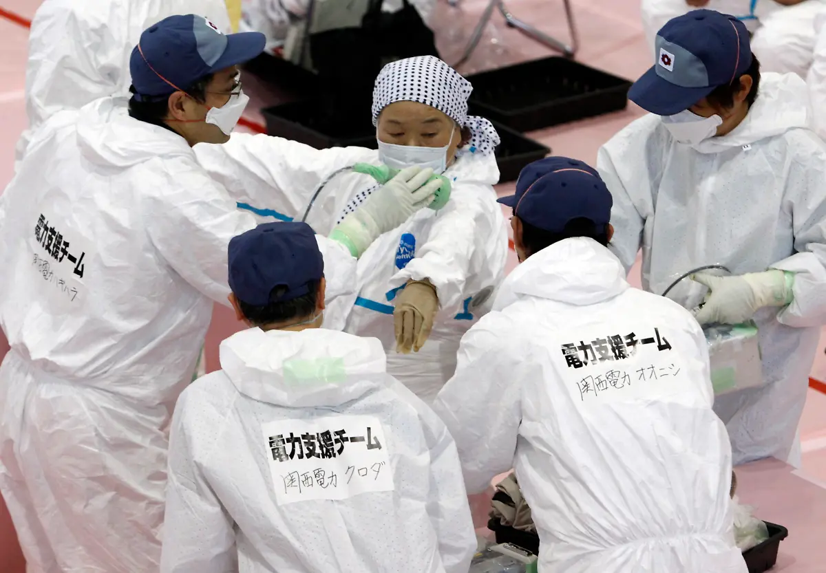 2011-05-10T112246Z-01-KAW608-RTRMDNP-3-JAPAN-JPG4113904834077035972