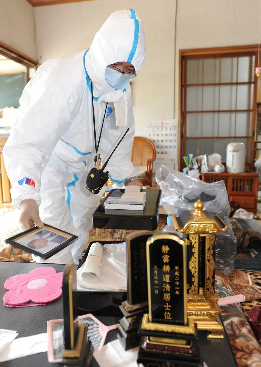 1305028849-jpg7990581721594915115