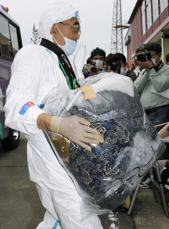 DAB1235-20110510-jpg5829214160185189527