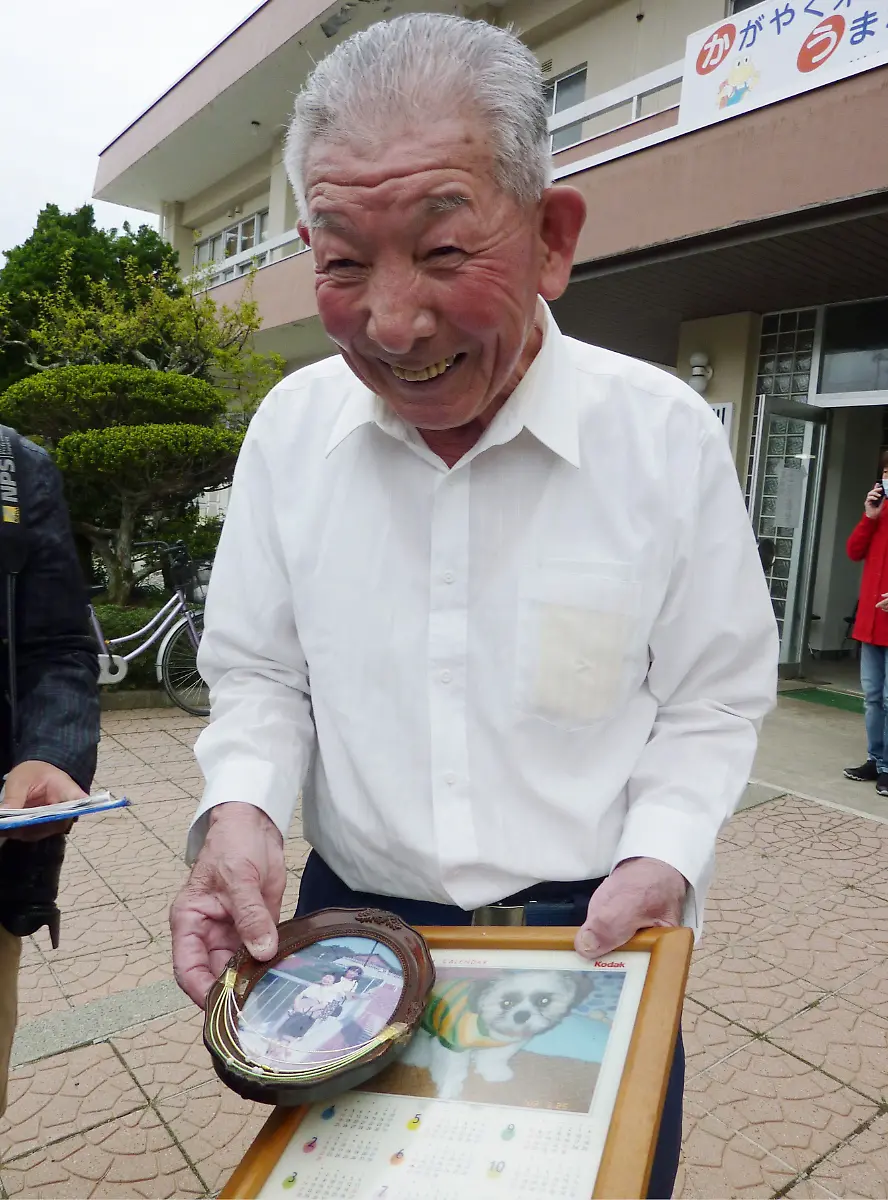 1305032135-jpg4257178109623802445