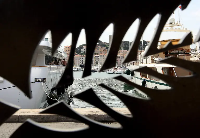 2xs50220-jpg4671477225818434240