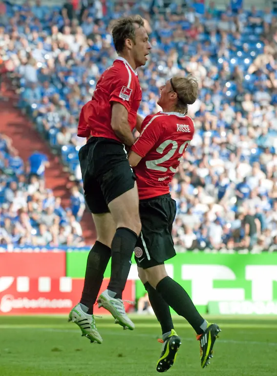 2xr64748-jpg6764685008839808391