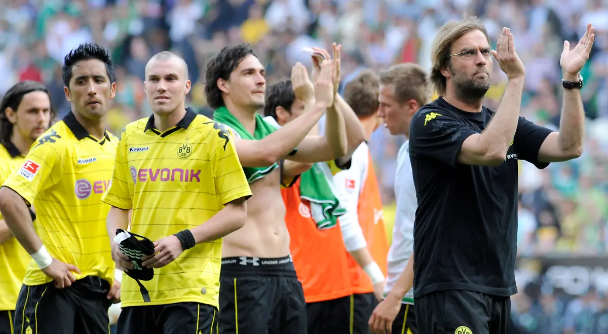 2011-05-07T155314Z-01-FBI12-RTRMDNP-3-SOCCER-GERMANY-JPG4441645497805405892