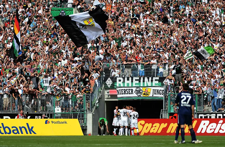 2011-05-07T155817Z-01-MGL04-RTRMDNP-3-SOCCER-GERMANY-JPG1969019434986795580