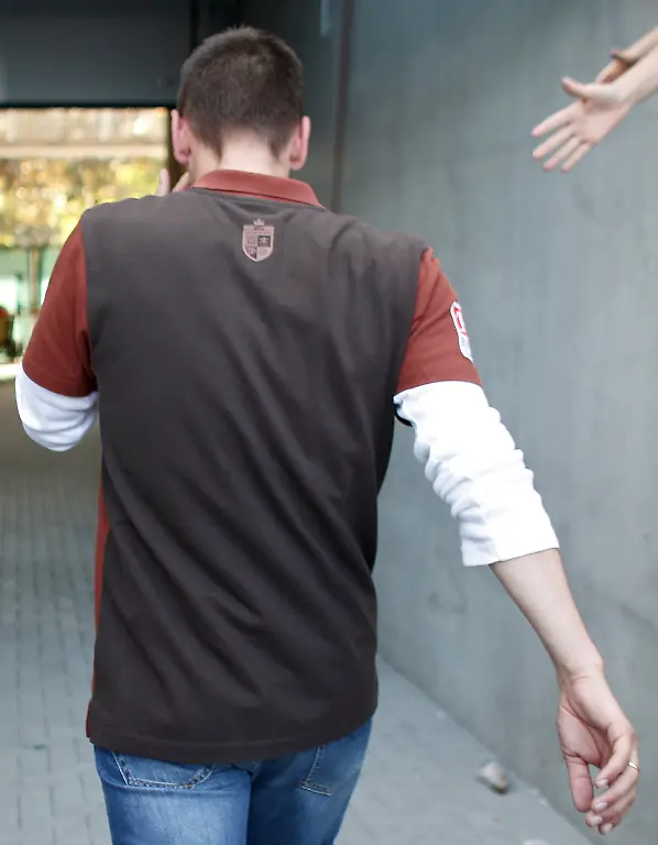 1304785160-jpg7717565355033499598