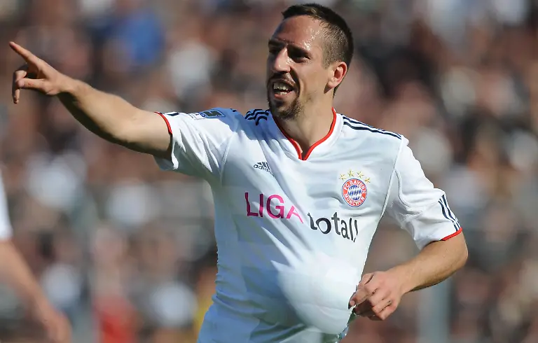 2xr61519-jpg8624762555637968340