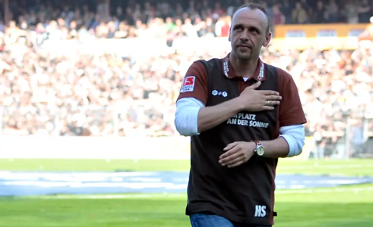 2011-05-07T162044Z-01-MMM111-RTRMDNP-3-SOCCER-GERMANY-JPG5363087414309175677