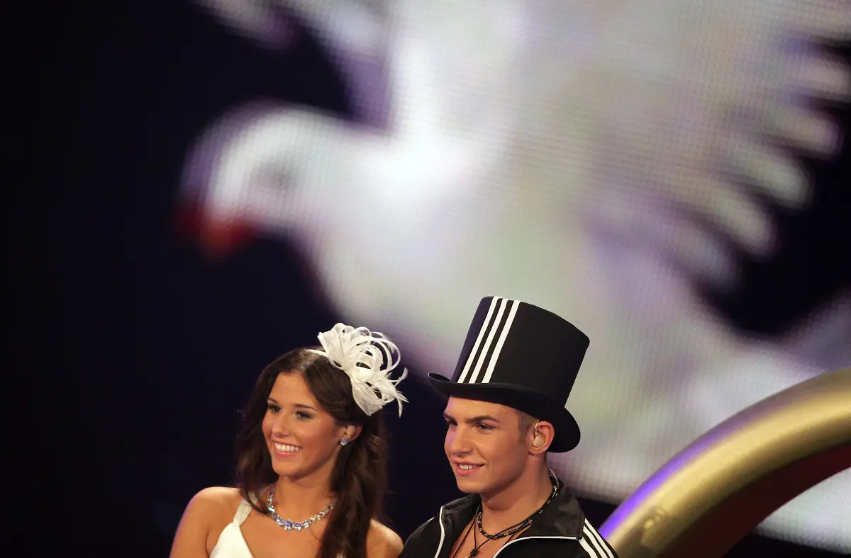 2xrb0509-jpg7528307323584833115