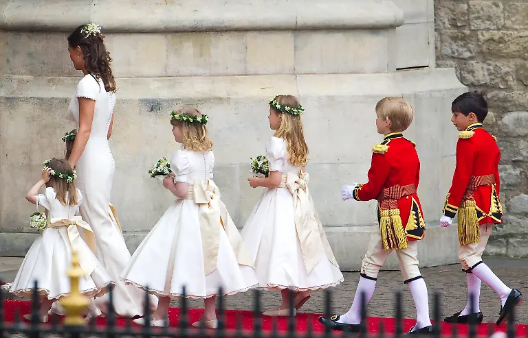 2xl42438-jpg6433682480210199488