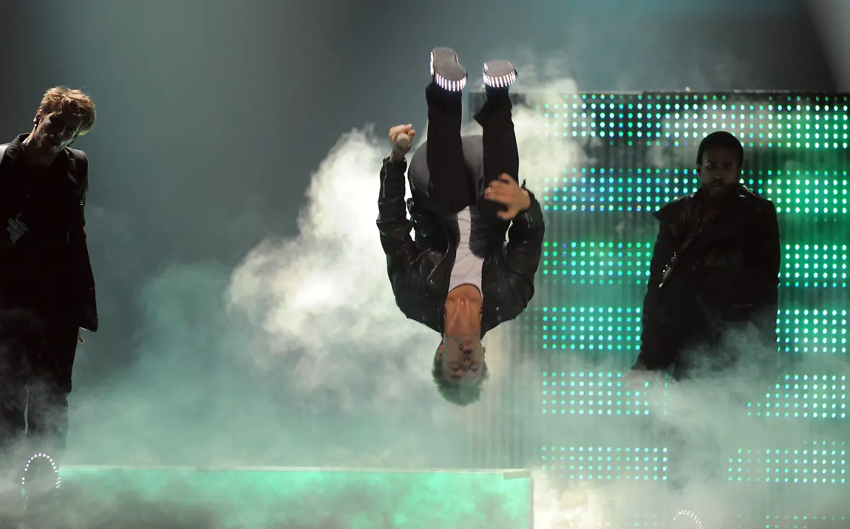 2xn42353-jpg8188798316642541192