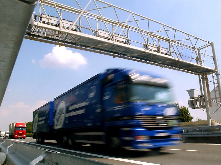 Die Einnahmen aus der Lkw-Maut gehen zurück.