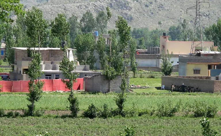 1304336478-jpg4221011901482438568