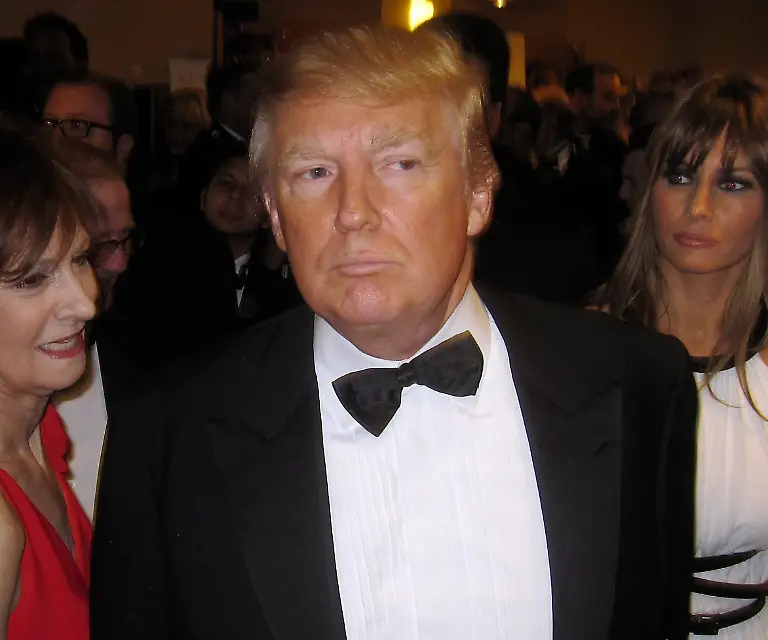 2011-05-02T011539Z-01-WAS902-RTRMDNP-3-USA-CAMPAIGN-TRUMP-JPG3034120872361848823